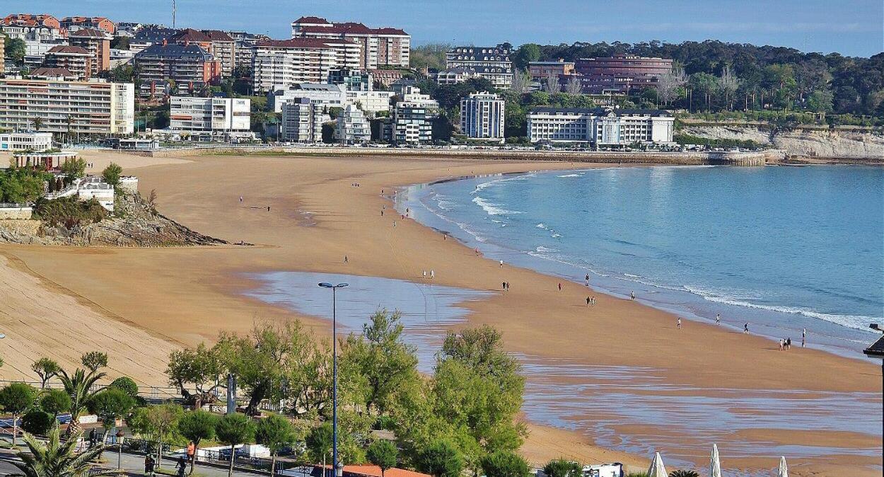 Bajo Con Terraza A 5 Min De La Playa Villa Santander Bagian luar foto